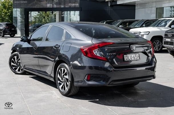 2017 Honda Civic VTi-S in Blue