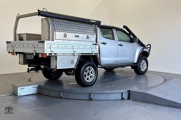 2017 Isuzu D-MAX SX in Silver