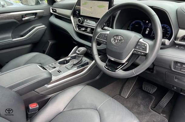 2023 Toyota Kluger AWD GRANDE in Silver