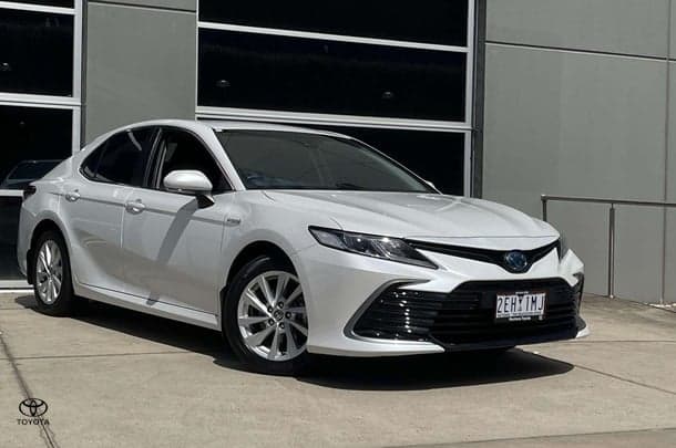2021 Toyota Camry Ascent in White