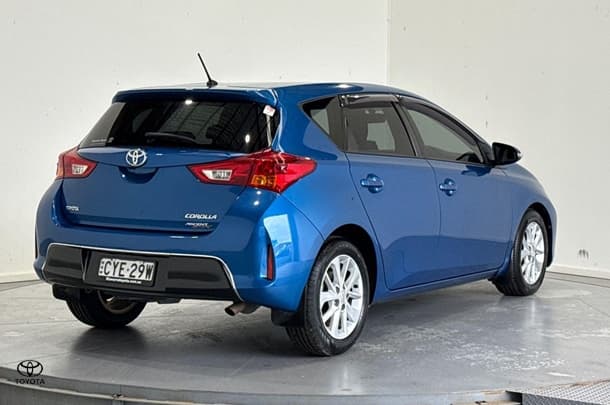 2015 Toyota Corolla Ascent Sport in Blue