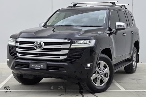 2024 Toyota Landcruiser Sahara in Black