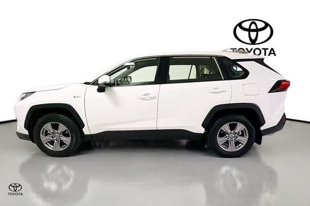 2025 Toyota RAV4 GX-2WD in White