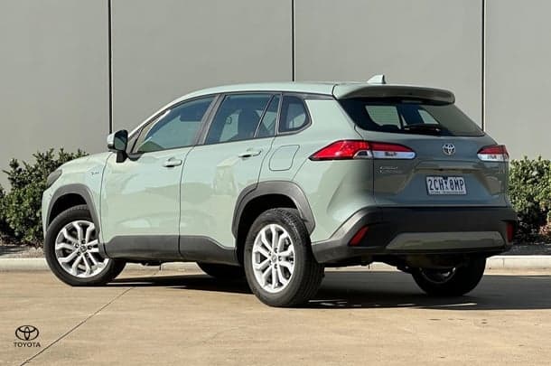2025 Toyota Corolla Cross GX in Green