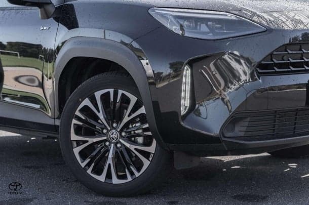 2025 Toyota Yaris Cross Urban in Black