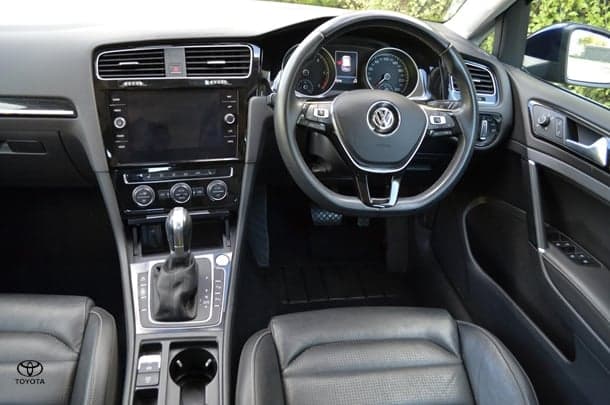 2017 Volkswagen Golf 110TDI Highline in Blue