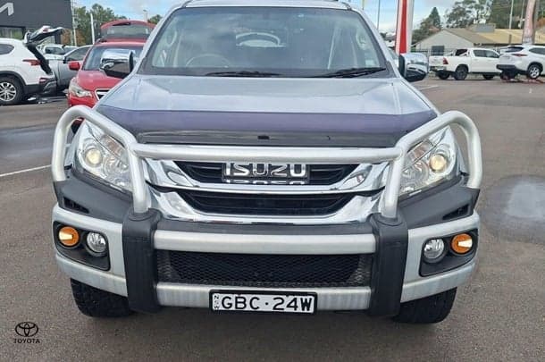 2016 Isuzu MU-X LS-U in Silver