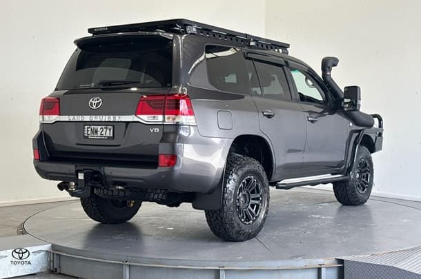 2021 Toyota Landcruiser GXL in Grey