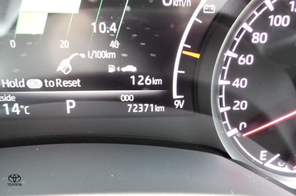 2024 Toyota Landcruiser VX in White