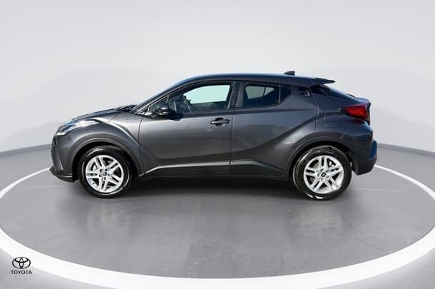 2023 Toyota C-HR GXL-2WD in Silver