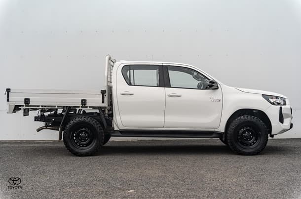 2025 Toyota Hilux SR in White