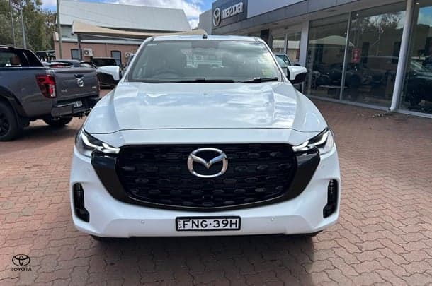2024 Mazda BT-50 GT in White