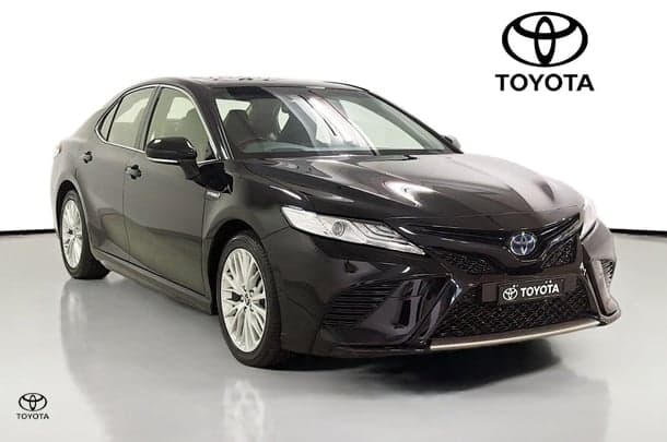 2020 Toyota Camry SL in Black