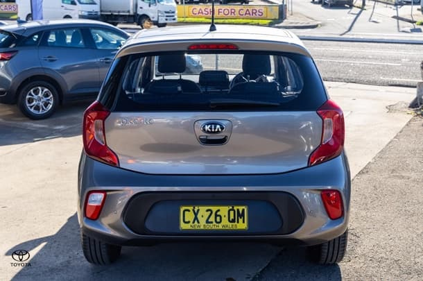 2018 Kia Picanto S in Silver