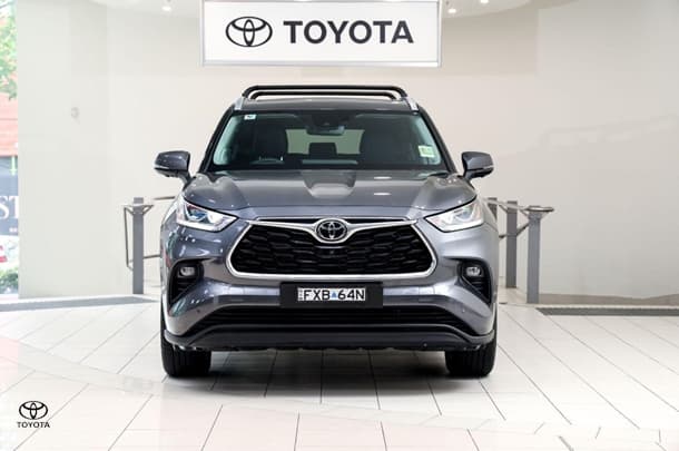 2025 Toyota Kluger Grande in Grey
