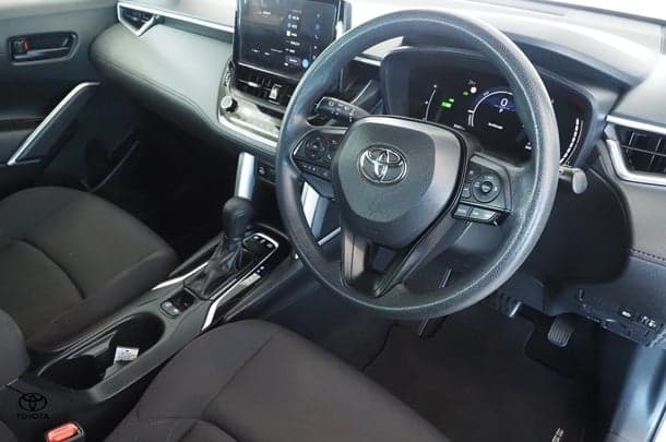 2024 Toyota Corolla Cross GX in White