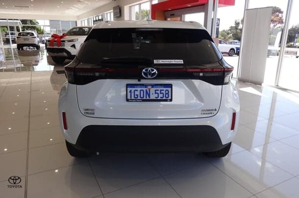 2022 Toyota Yaris Cross Urban in White