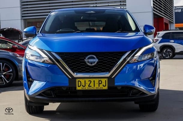 2024 Nissan QASHQAI ST in Blue