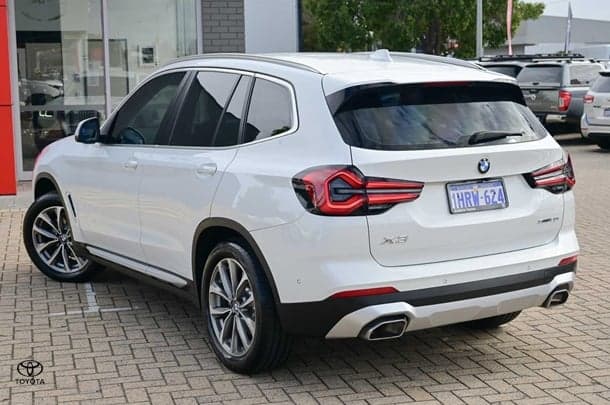 2022 BMW X3 sDrive20i in White