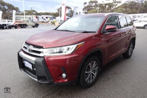 2017 Toyota Kluger GXL AWD in Red