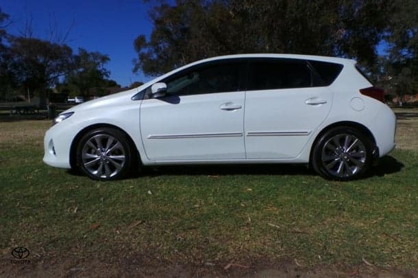 2013 Toyota Corolla Levin ZR in White