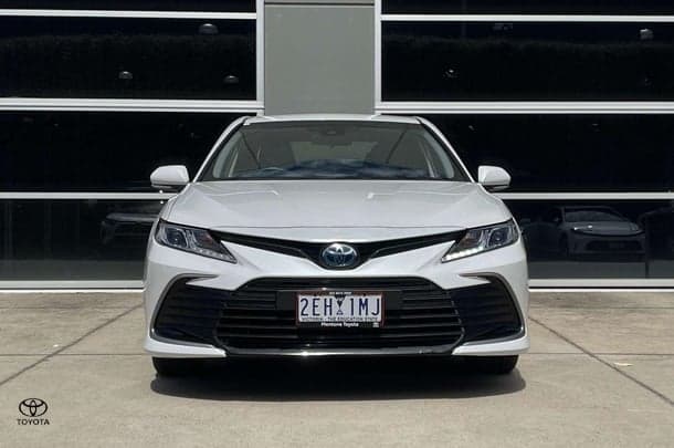 2021 Toyota Camry Ascent in White