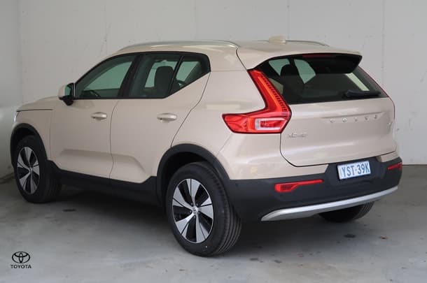 2025 Volvo XC40 Plus B4 in Other