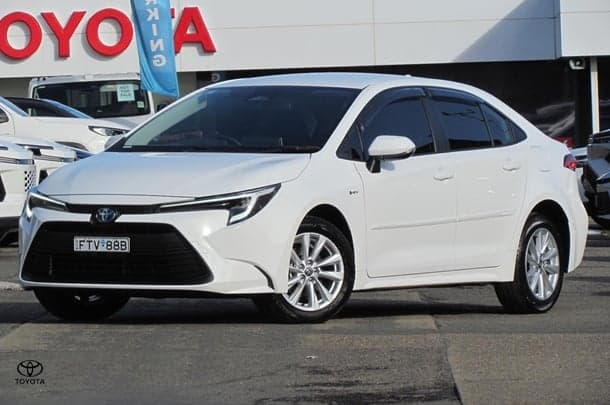 2025 Toyota Corolla Ascent Sport Hybrid in White