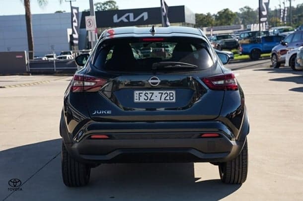 2024 Nissan JUKE ST-L in Black