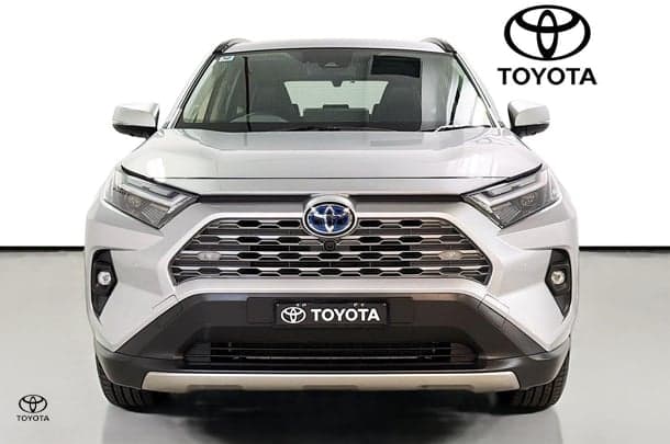 2024 Toyota RAV4 Cruiser 2WD in Silver