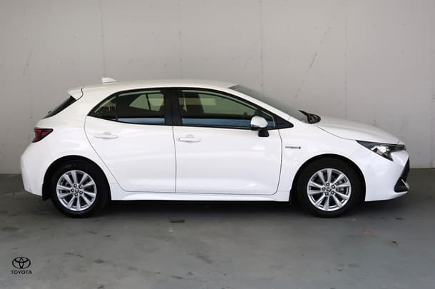 2023 Toyota Corolla Ascent Sport Hybrid in White