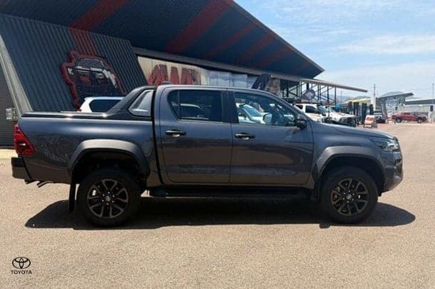 2024 Toyota Hilux Rogue 48V in Grey