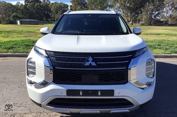 2024 Mitsubishi Outlander LS in Other