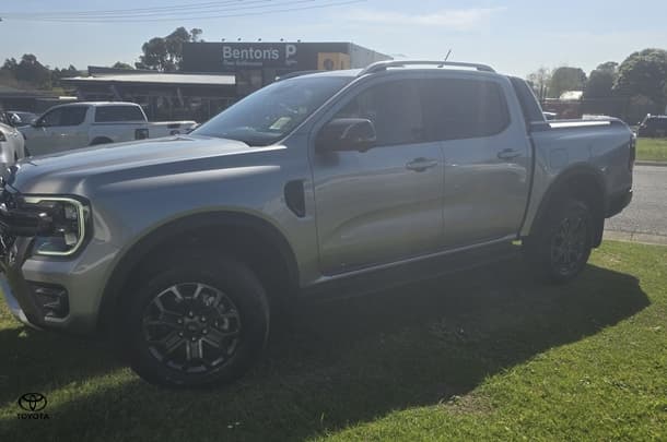 2025 Ford Ranger Wildtrak in Pink