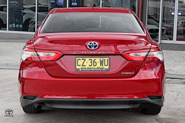 2020 Toyota Camry Ascent in Red