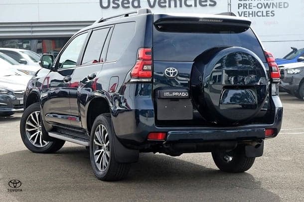2023 Toyota Landcruiser Prado Kakadu in Black