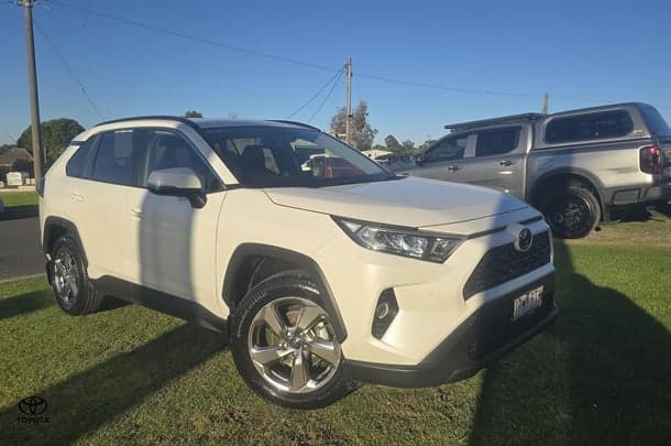 2019 Toyota RAV4 GXL-2WD in White