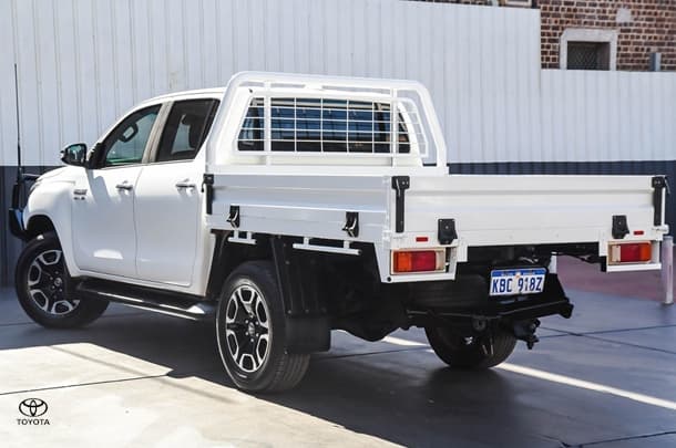2021 Toyota Hilux SR5 in White
