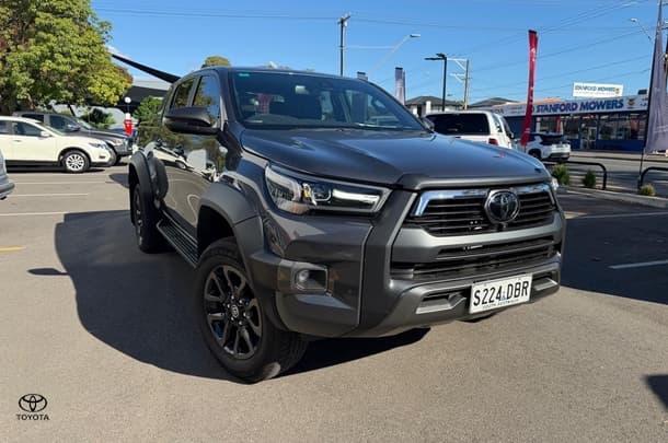 2024 Toyota Hilux Rogue in Silver