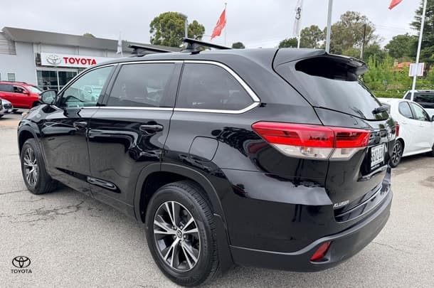 2019 Toyota Kluger GX in Black