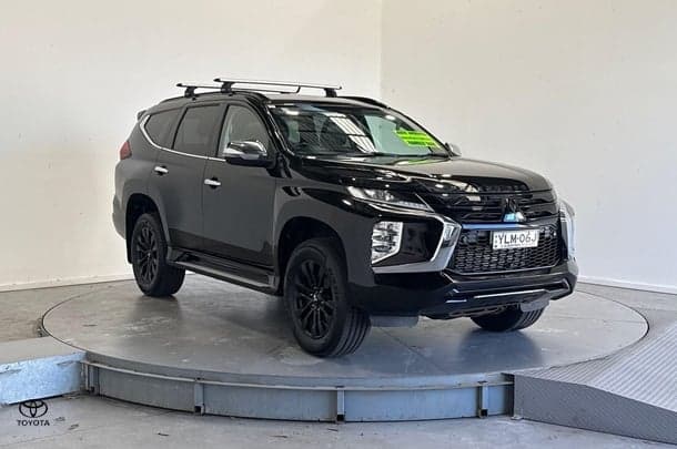 2022 Mitsubishi Pajero Sport GSR in Black