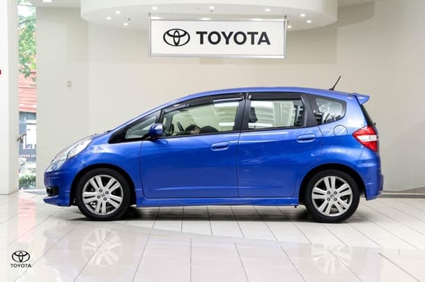 2014 Honda Jazz Vibe-S in Blue