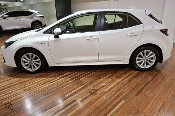 2024 Toyota Corolla Ascent Sport in White