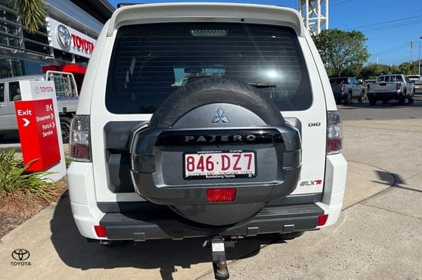 2013 Mitsubishi Pajero GLX-R in White