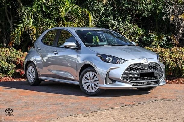 2024 Toyota Yaris Ascent Sport in Silver