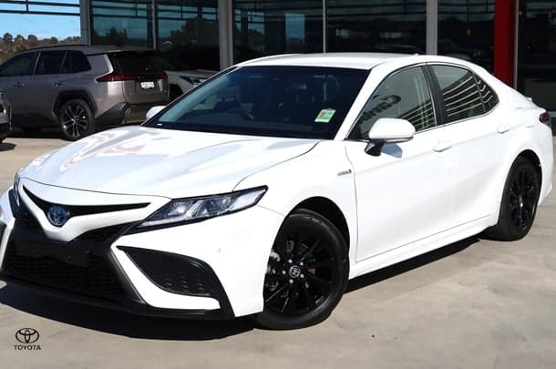 2024 Toyota Camry Ascent Sport in White