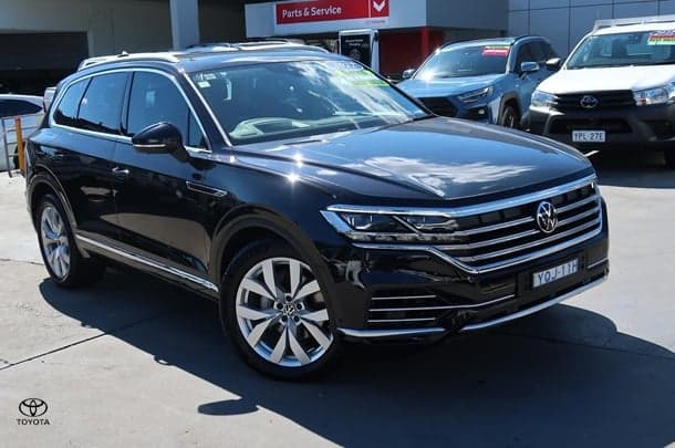 2022 Volkswagen Touareg 210TDI Elegance in Black