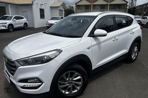 2018 Hyundai Tucson Active in White