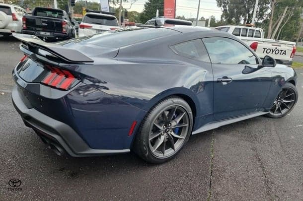 2024 Ford Mustang Dark Horse in Black
