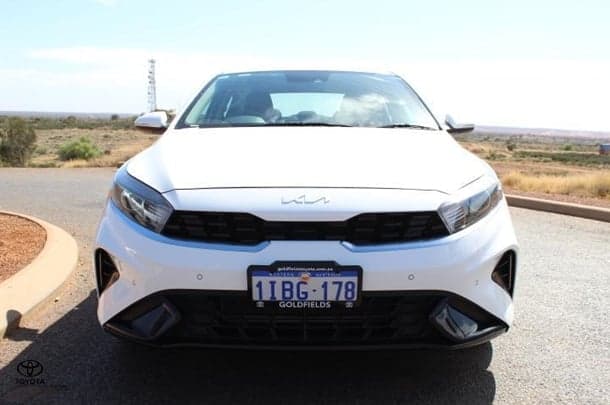 2023 Kia Cerato Sport in White